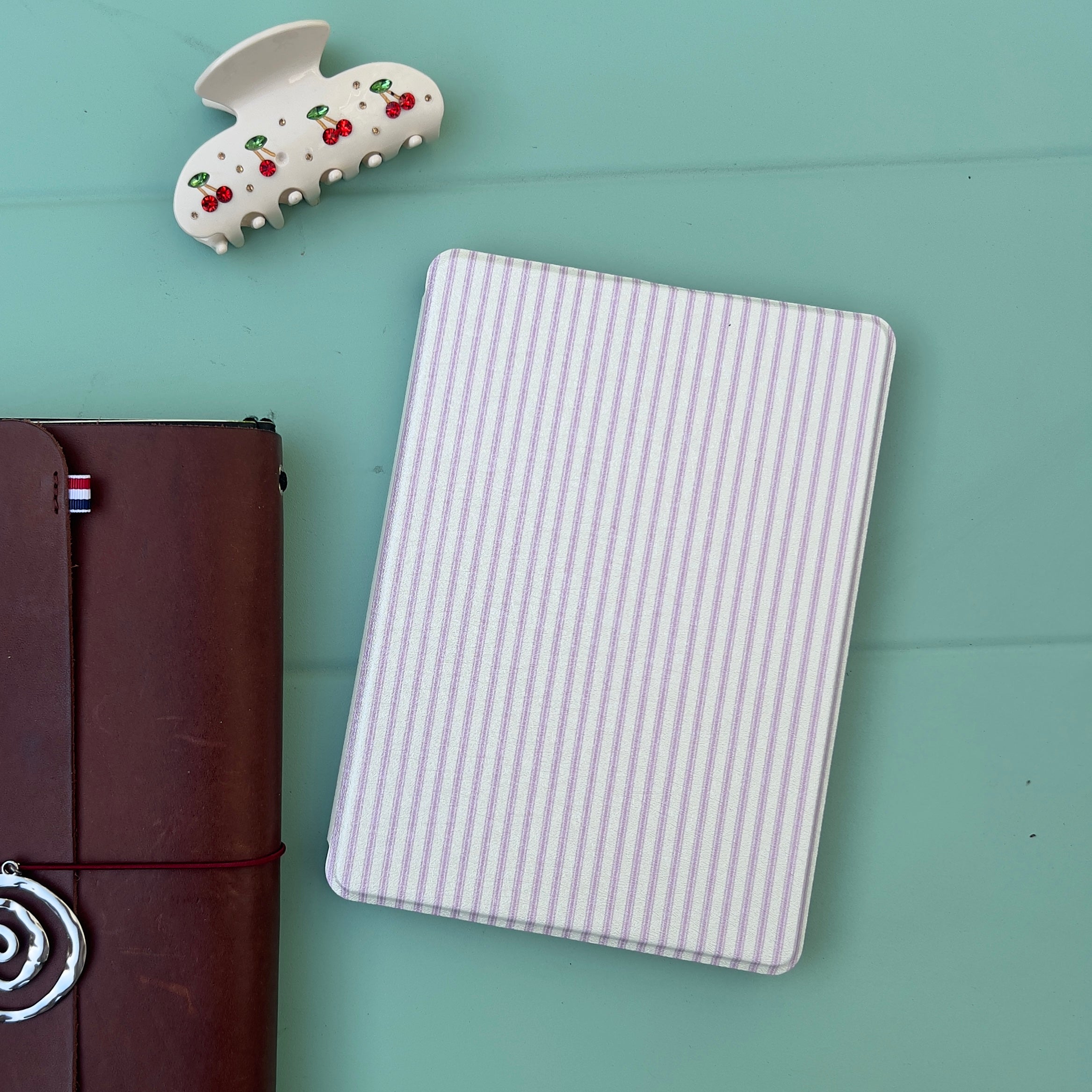 Wisteria Kindle Case
